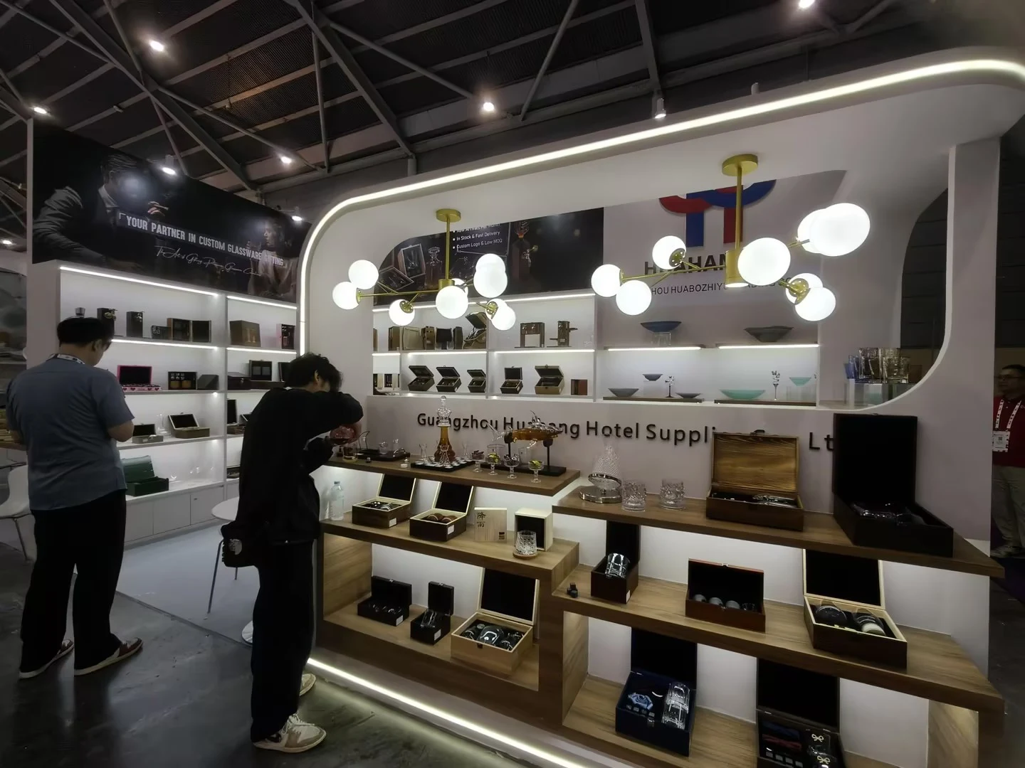 Glassware and hotel supply exhibition booth - Commercial Grade Lead-Free Glassware Wholesale Factory